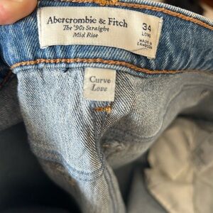 Abercrombie & Fitch '90s Straight Mid Rise Jeans